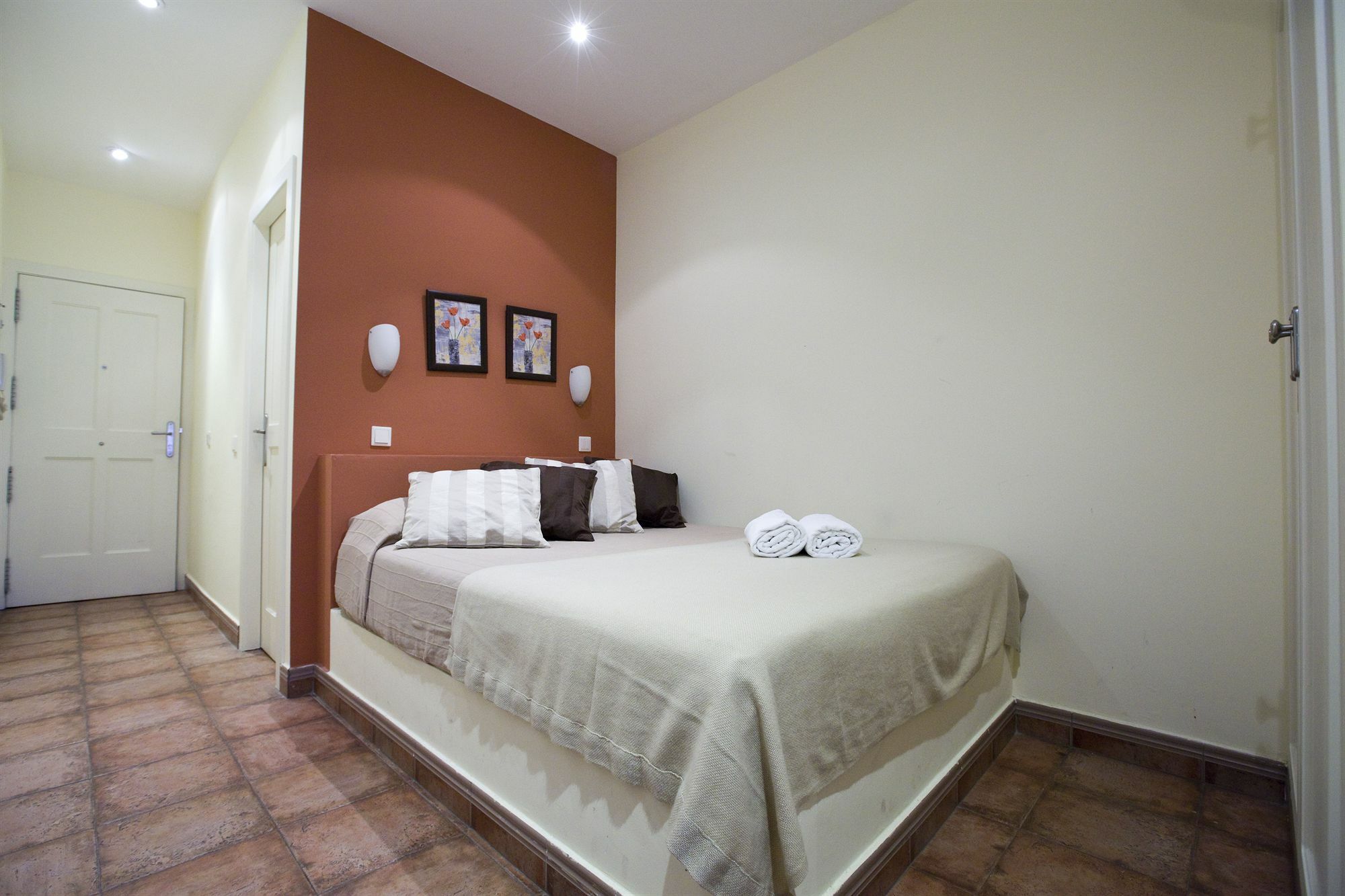 Apartamento Tirso De Molina Madrid Exteriér fotografie